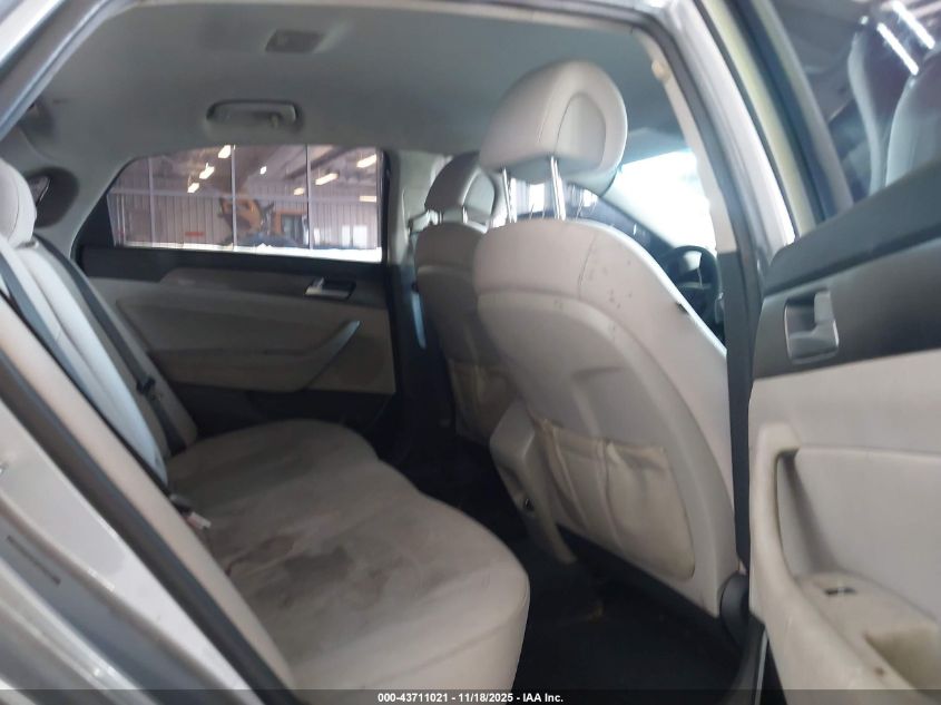 2015 Hyundai Sonata Sport VIN: 5NPE34AF8FH087942 Lot: 43711021