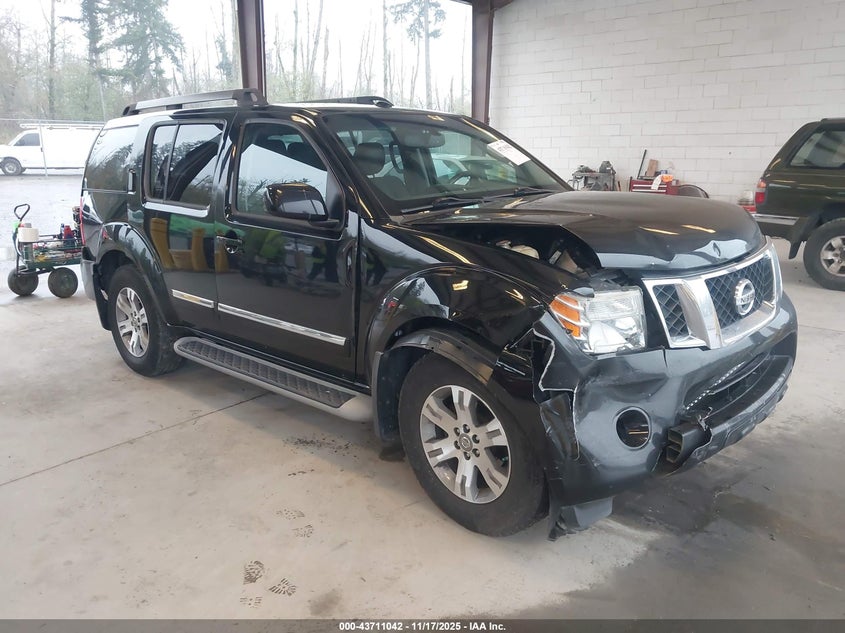 NISSAN PATHFINDER SILVER
