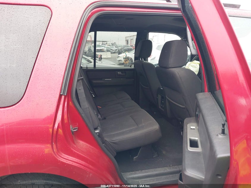 2007 Ford Expedition Xlt VIN: 1FMFU15557LA89318 Lot: 43711090