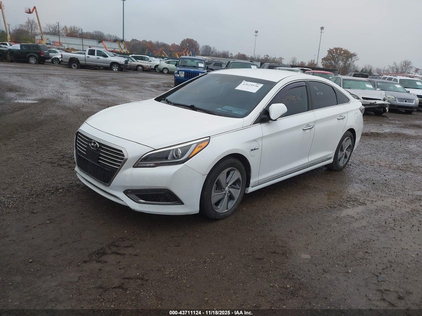 KMHE54L21HA045221 2017 HYUNDAI SONATA photo no. 2