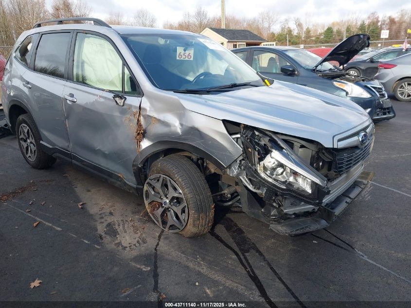 SUBARU FORESTER PREMIUM
