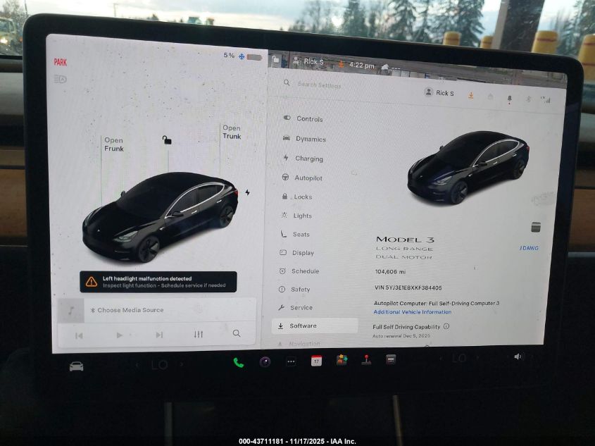 2019 Tesla Model 3 Long Range/Performance VIN: 5YJ3E1EBXKF384405 Lot: 43711181