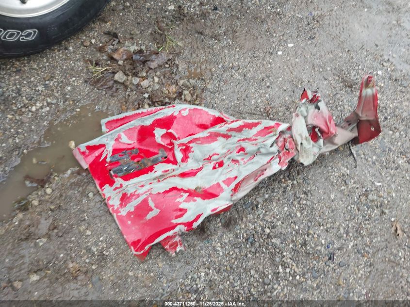 2001 Ford F-150 Lariat/Xl/Xlt VIN: 2FTRX08L11CA00813 Lot: 43711250