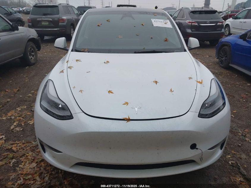 2024 Tesla Model Y Long Range Dual Motor All-Wheel Drive VIN: 7SAYGDEEXRA260141 Lot: 43711272