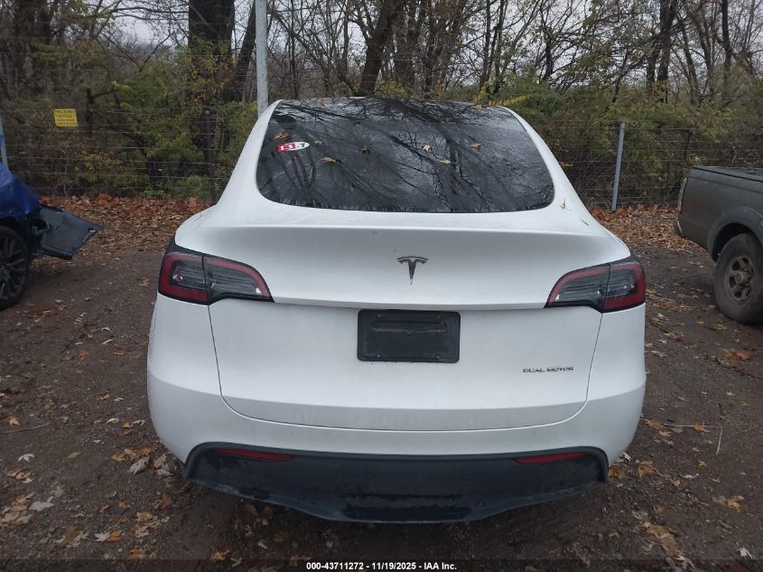2024 Tesla Model Y Long Range Dual Motor All-Wheel Drive VIN: 7SAYGDEEXRA260141 Lot: 43711272