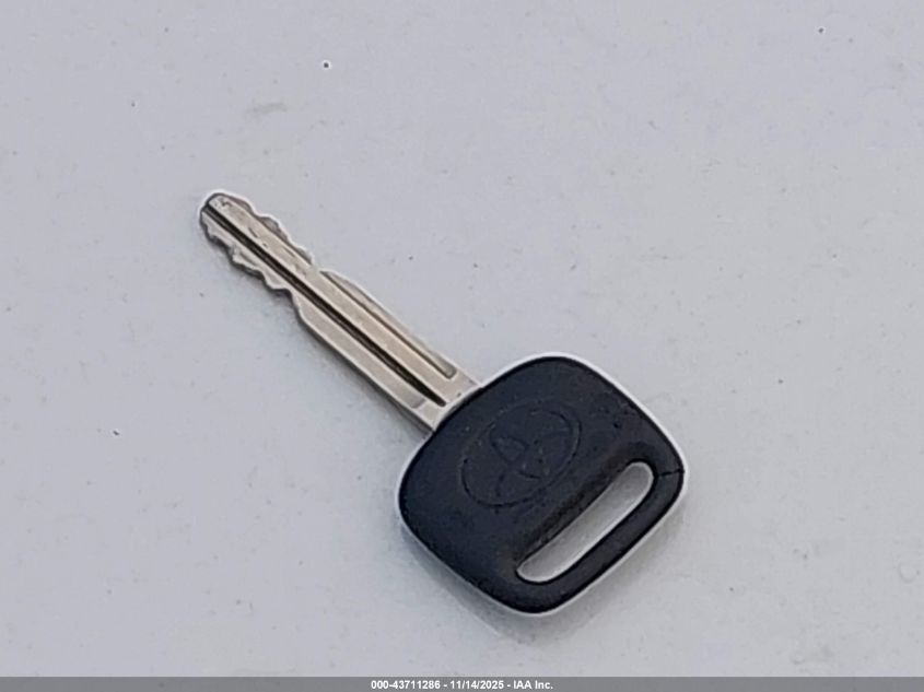 1998 Toyota 4Runner VIN: JT3GM84R3W0033310 Lot: 43711286