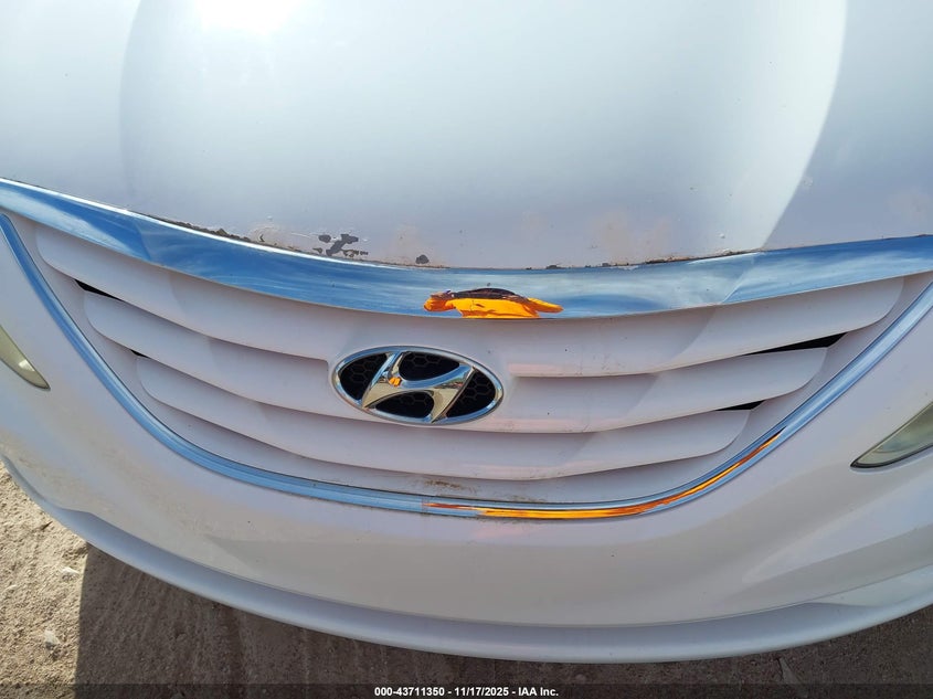 5NPEB4AC1BH187156 2011 HYUNDAI SONATA photo no. 6