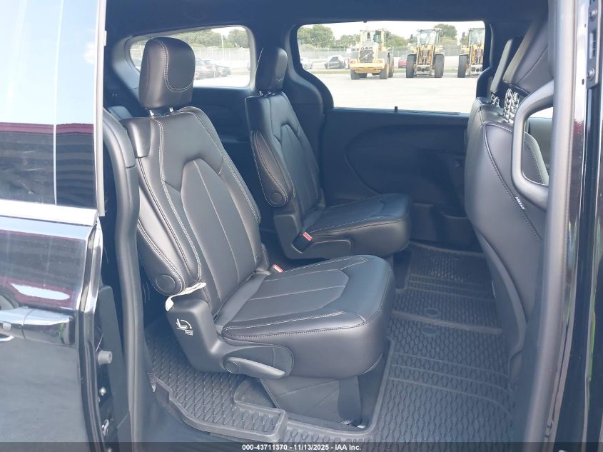 2026 Chrysler Voyager Lx VIN: 2C4RC1CG9TR195667 Lot: 43711370