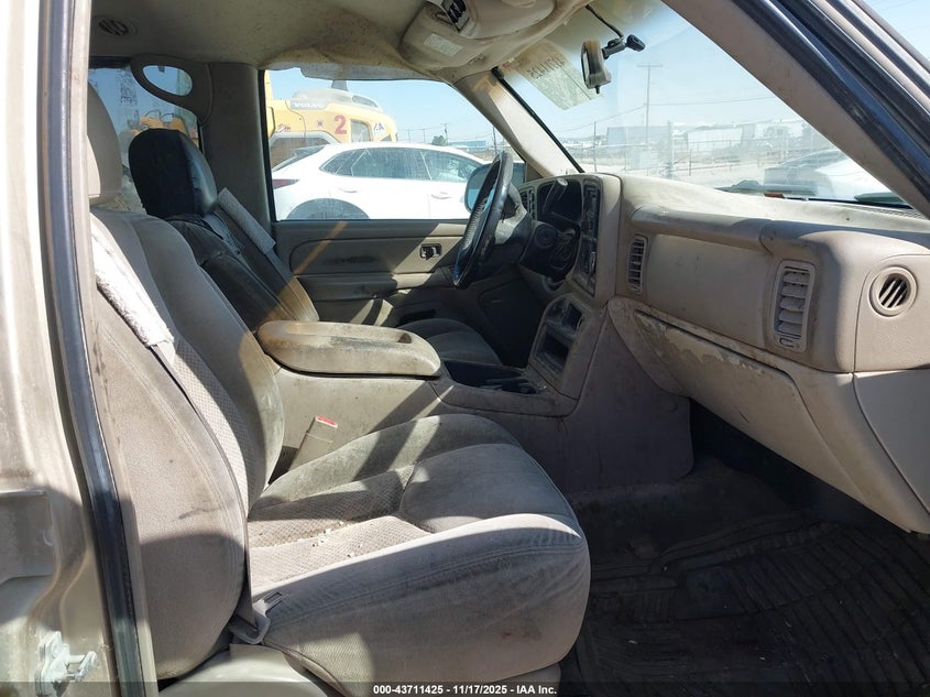1GNEK13TX5J225093 2005 CHEVROLET TAHOE photo no. 5