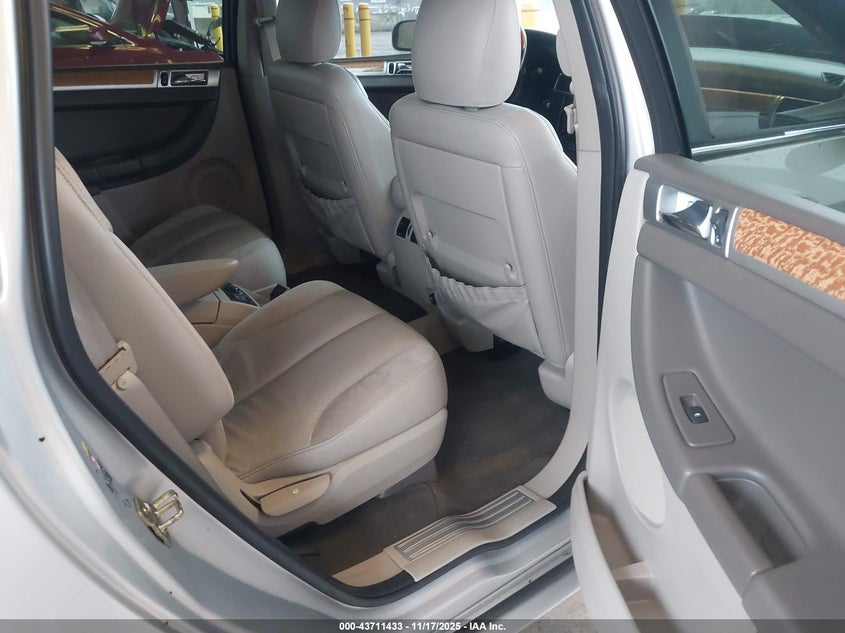 2005 Chrysler Pacifica Limited VIN: 2C8GF78445R353060 Lot: 43711433