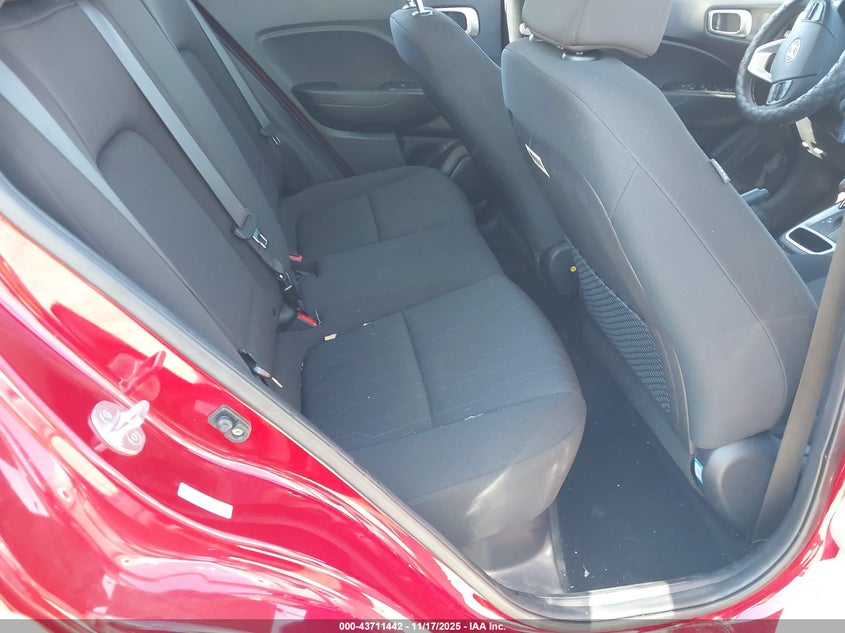 2022 Hyundai Venue Se VIN: KMHRB8A38NU142942 Lot: 43711442