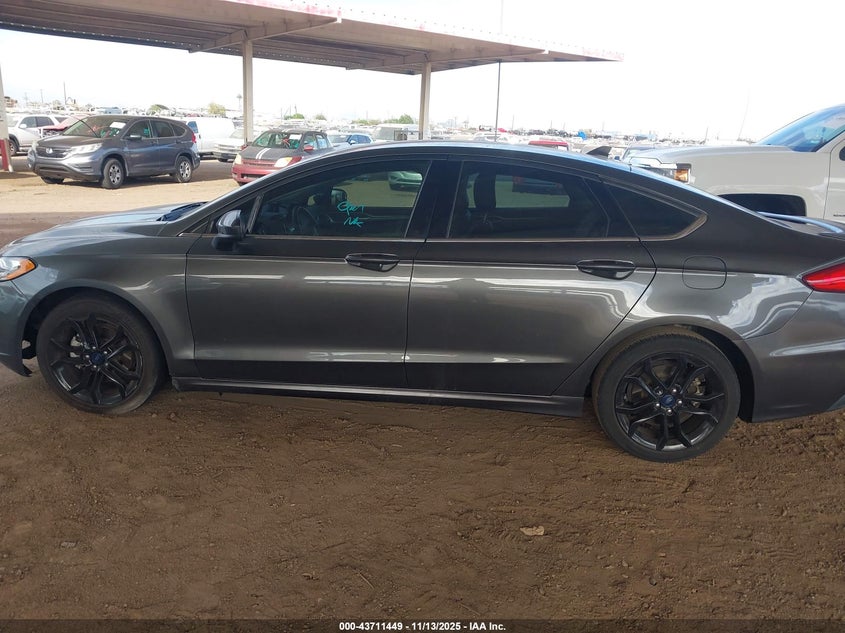 3FA6P0HD8KR201229 2019 FORD FUSION photo no. 13