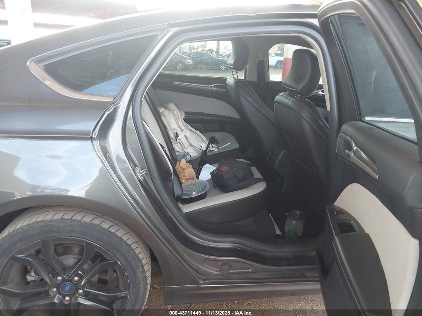 3FA6P0HD8KR201229 2019 FORD FUSION photo no. 8