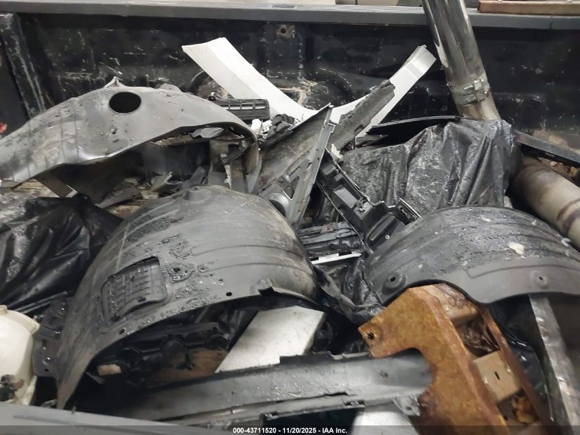 2002 Ford F-350 Lariat/Xl/Xlt VIN: 1FTWW33F02EC44621 Lot: 43711520