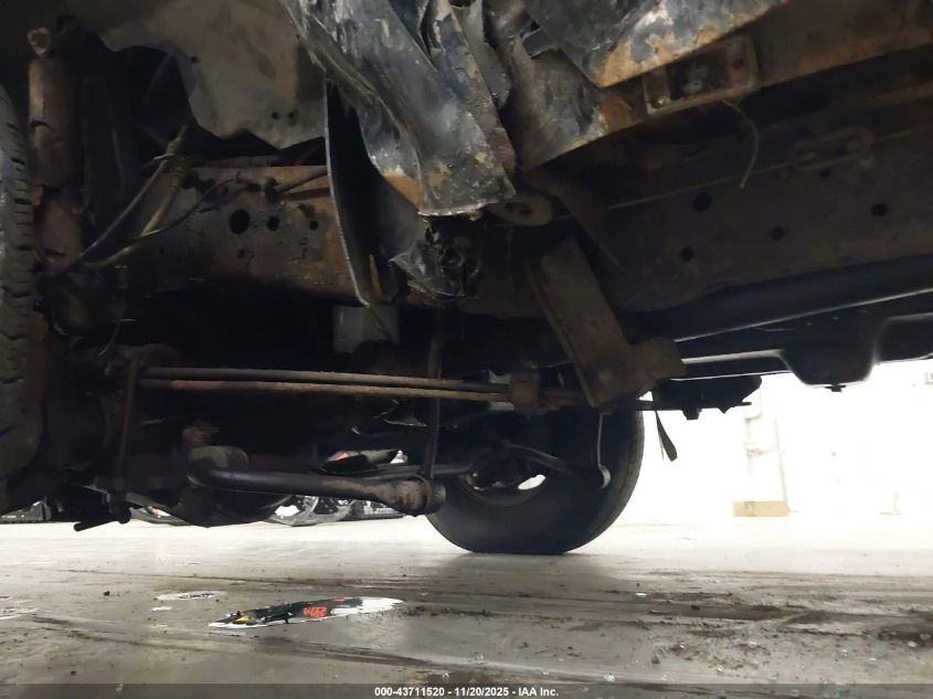 2002 Ford F-350 Lariat/Xl/Xlt VIN: 1FTWW33F02EC44621 Lot: 43711520