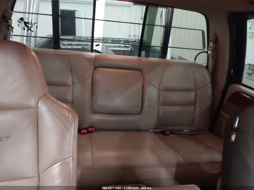 2002 Ford F-350 Lariat/Xl/Xlt VIN: 1FTWW33F02EC44621 Lot: 43711520