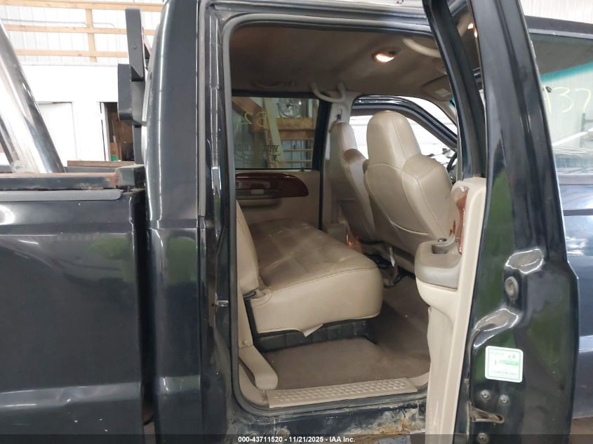 2002 Ford F-350 Lariat/Xl/Xlt VIN: 1FTWW33F02EC44621 Lot: 43711520