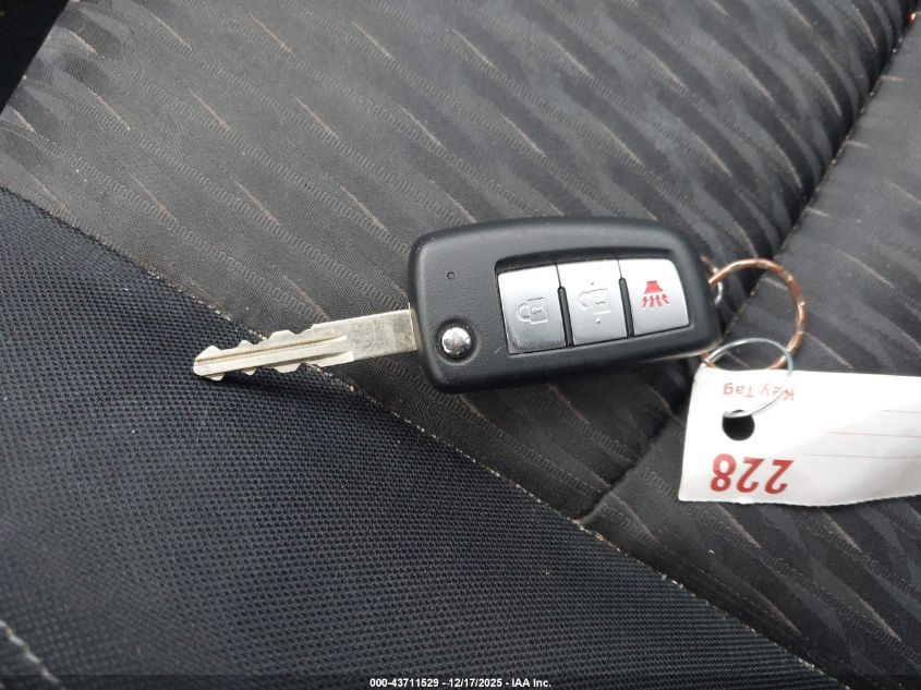 2017 Nissan Rogue S VIN: JN8AT2MVXHW009752 Lot: 43711529