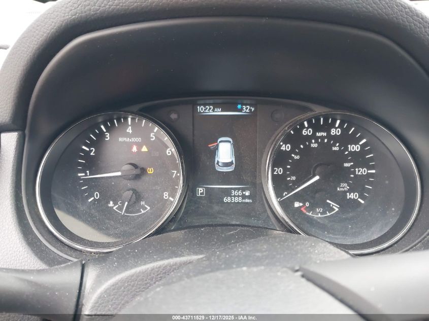 2017 Nissan Rogue S VIN: JN8AT2MVXHW009752 Lot: 43711529