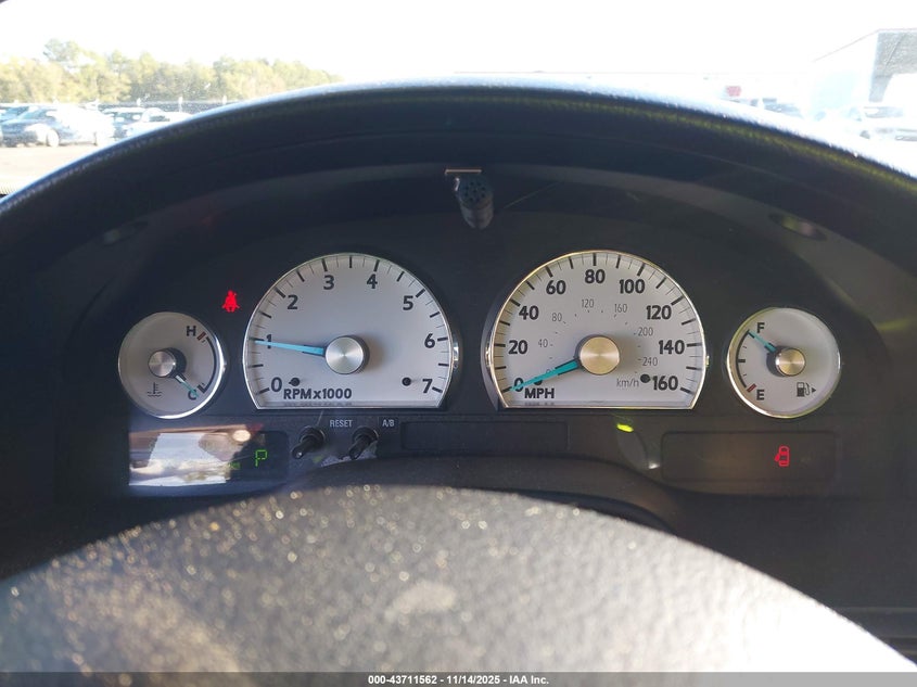 2005 Ford Thunderbird 50Th Anniversary VIN: 1FAHP60A05Y105887 Lot: 43711562