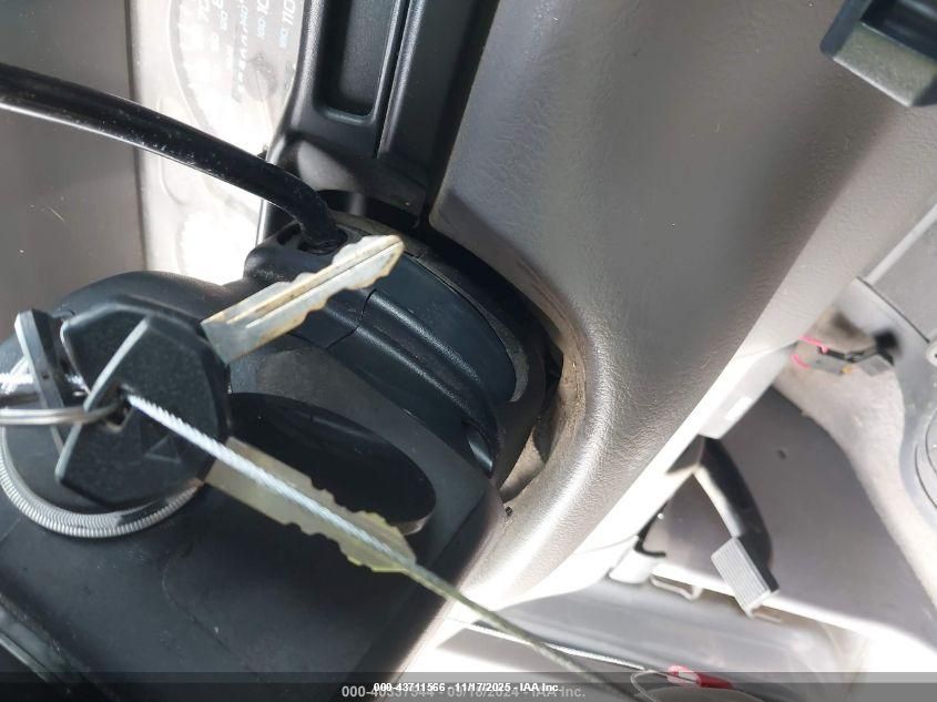 1995 Dodge Ram 2500 VIN: 1B7KF26W8SS186148 Lot: 43711566