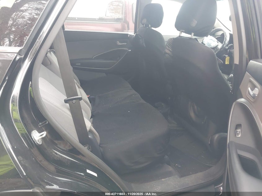 2016 Hyundai Santa Fe Se VIN: KM8SMDHF8GU134976 Lot: 43711603