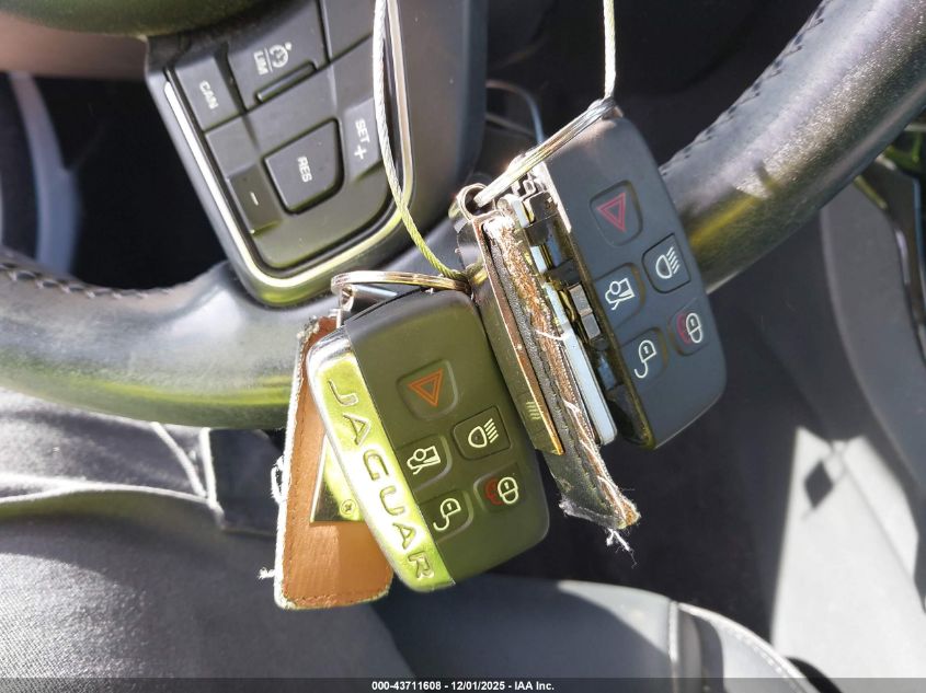 2017 Jaguar Xe 25T Premium VIN: SAJAD4BG8HA971796 Lot: 43711608