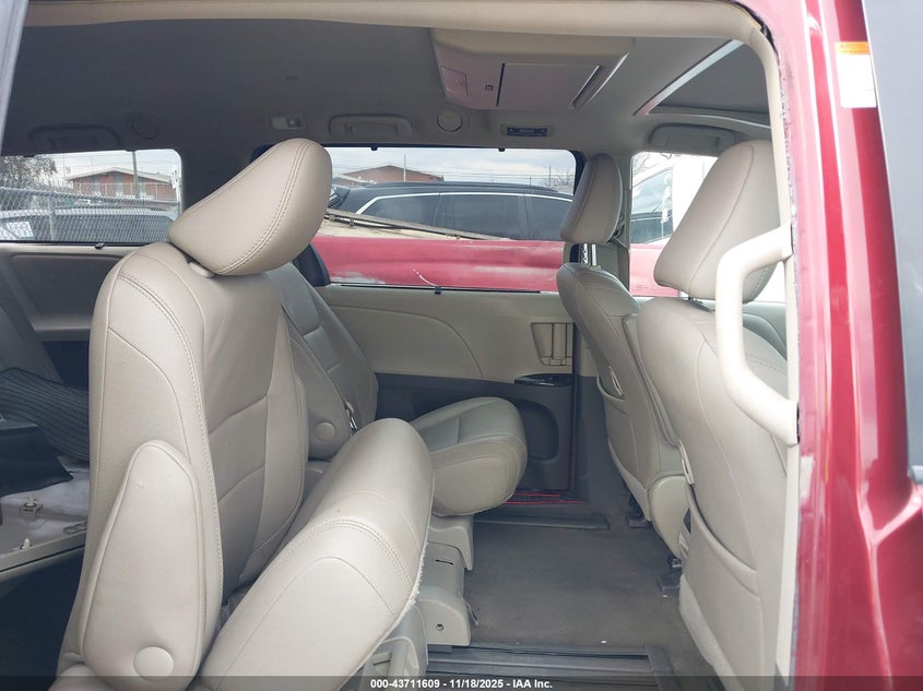 2017 Toyota Sienna Xle Premium 8 Passenger VIN: 5TDYZ3DCXHS850564 Lot: 43711609