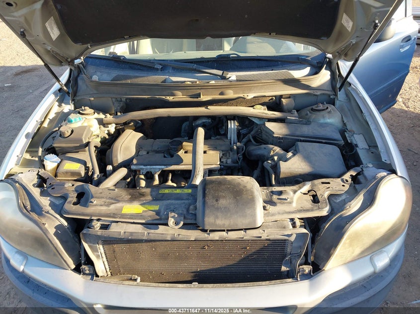 2004 Volvo Xc90 2.5T VIN: YV1CY59H641058023 Lot: 43711647