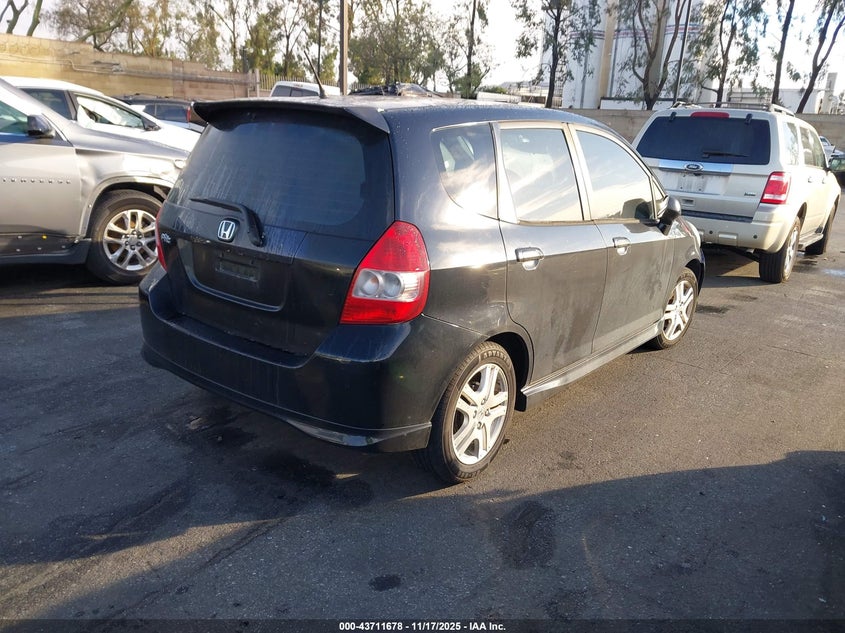 JHMGD38668S042118 2008 HONDA FIT photo no. 4
