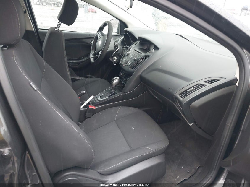 1FADP3FE8GL315418 2016 FORD FOCUS photo no. 5