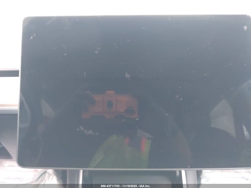 2018 Tesla Model 3 Long Range/Performance VIN: 5YJ3E1EBXJF151218 Lot: 43711703