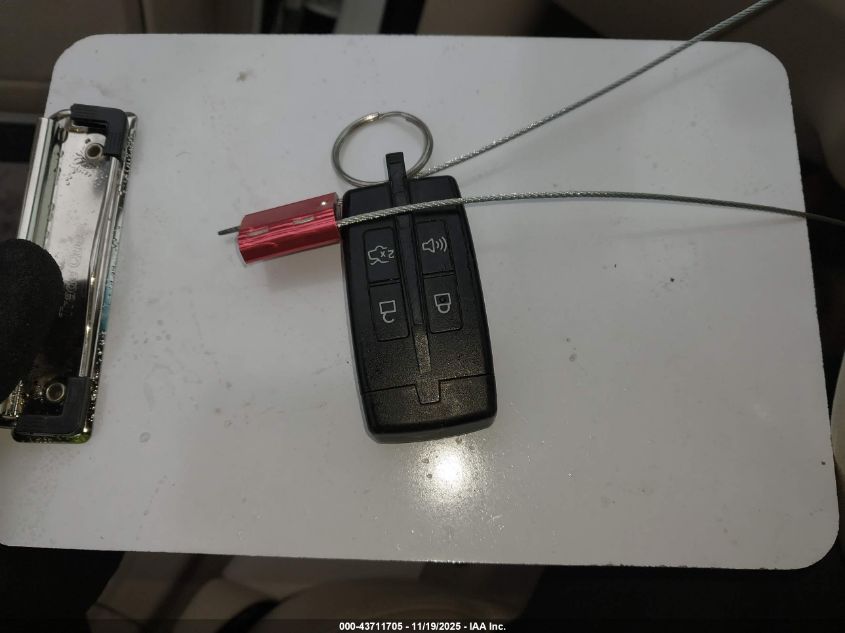 2009 Lincoln Mks VIN: 1LNHM93RX9G607593 Lot: 43711705