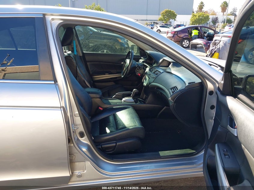 JHMCP26808C036975 2008 HONDA ACCORD photo no. 5