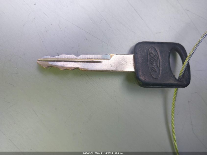 1997 Ford Thunderbird Lx VIN: 1FALP62W5VH116032 Lot: 43711750