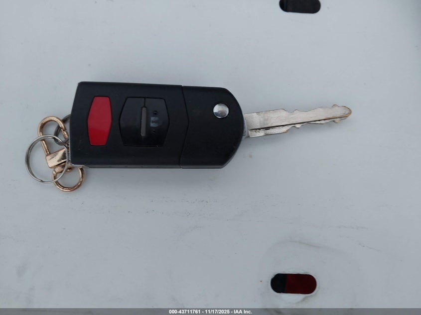 2011 Mazda Cx-7 I Sport VIN: JM3ER2B52B0370067 Lot: 43711761