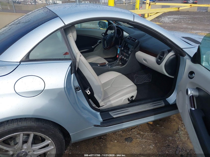 2007 Mercedes-Benz Slk 280 VIN: WDBWK54F67F148725 Lot: 43711785