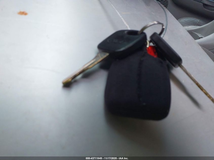 2001 Ford F-150 King Ranch Edition/Lariat/Xlt VIN: 1FTRW08L11KA82525 Lot: 43711849