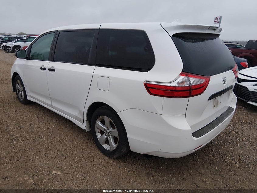 5TDZZ3DC2KS988501 2019 TOYOTA SIENNA photo no. 3