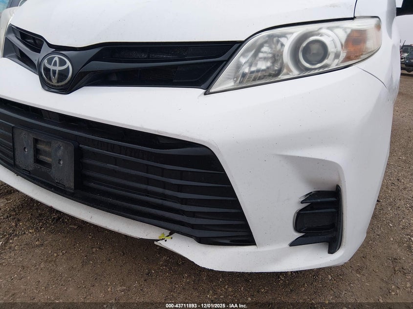 5TDZZ3DC2KS988501 2019 TOYOTA SIENNA photo no. 6