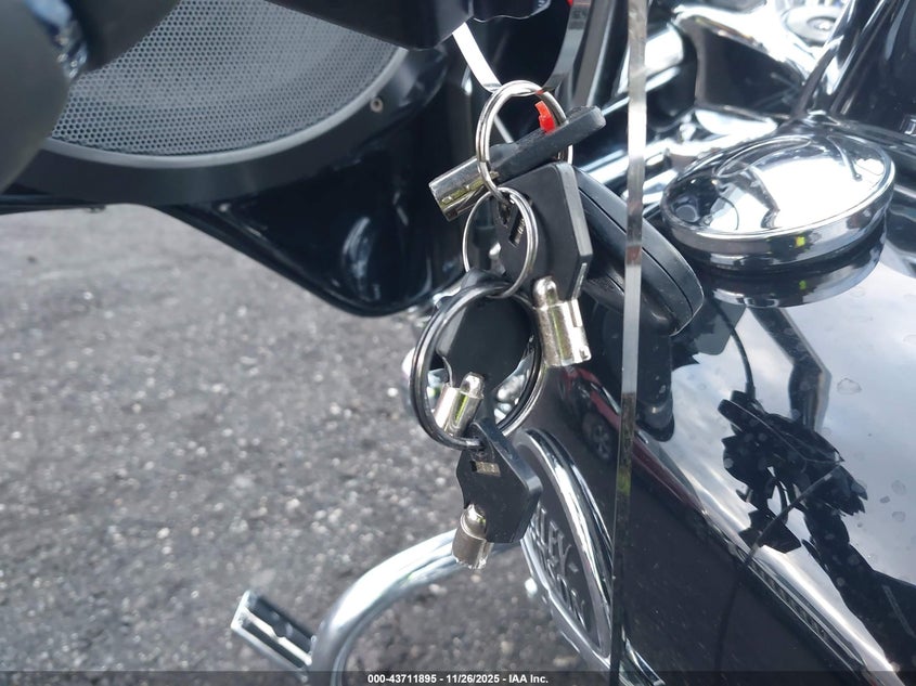 2010 Harley-Davidson Flhrc VIN: 1HD1FR416AB609592 Lot: 43711895