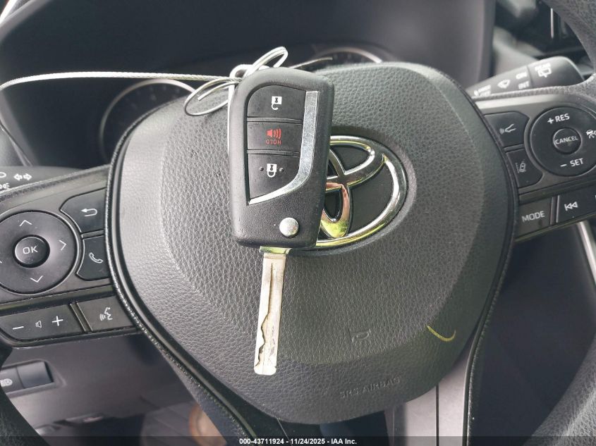 2020 Toyota Rav4 Le VIN: JTMF1RFV4LD064358 Lot: 43711924