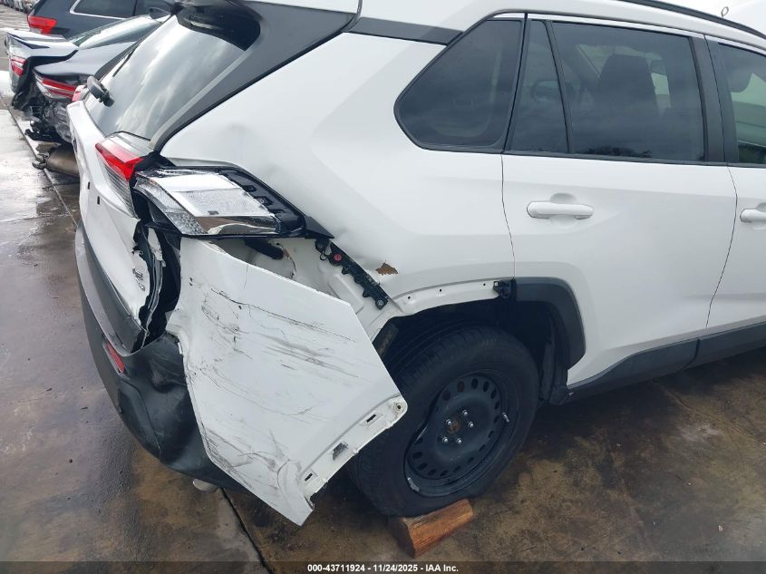 2020 Toyota Rav4 Le VIN: JTMF1RFV4LD064358 Lot: 43711924