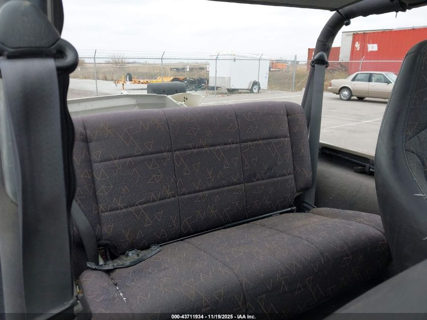 2002 Jeep Wrangler Sport VIN: 1J4FA49S72P772650 Lot: 43711934