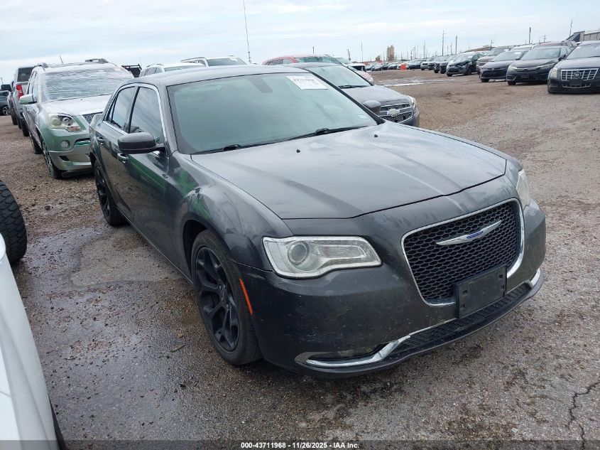 2018 Chrysler 300 Touring