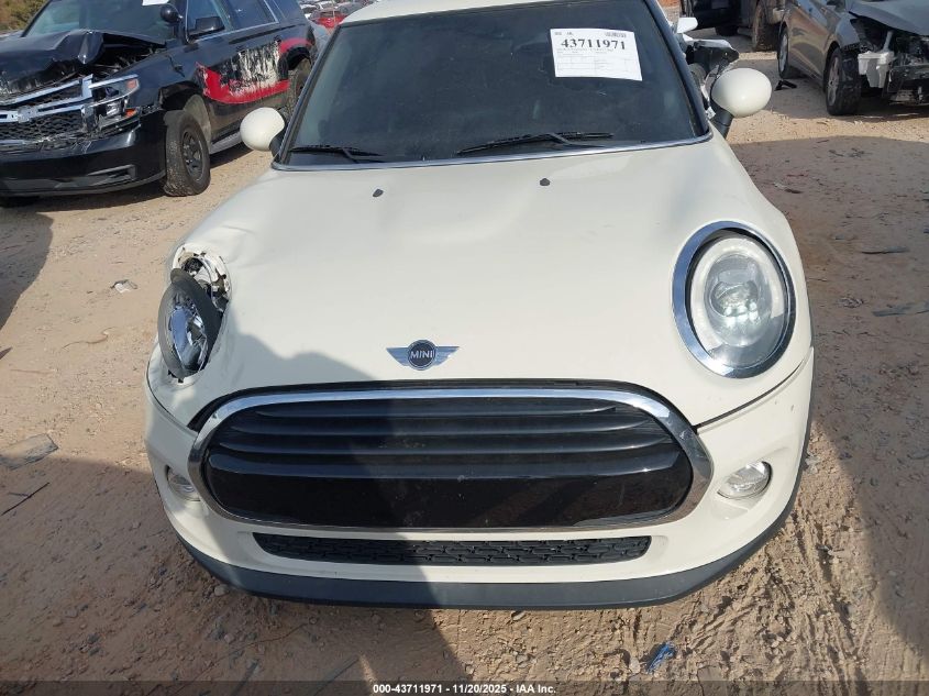 2018 Mini Hardtop Cooper/Oxford Edition VIN: WMWXP5C58J2G62719 Lot: 43711971