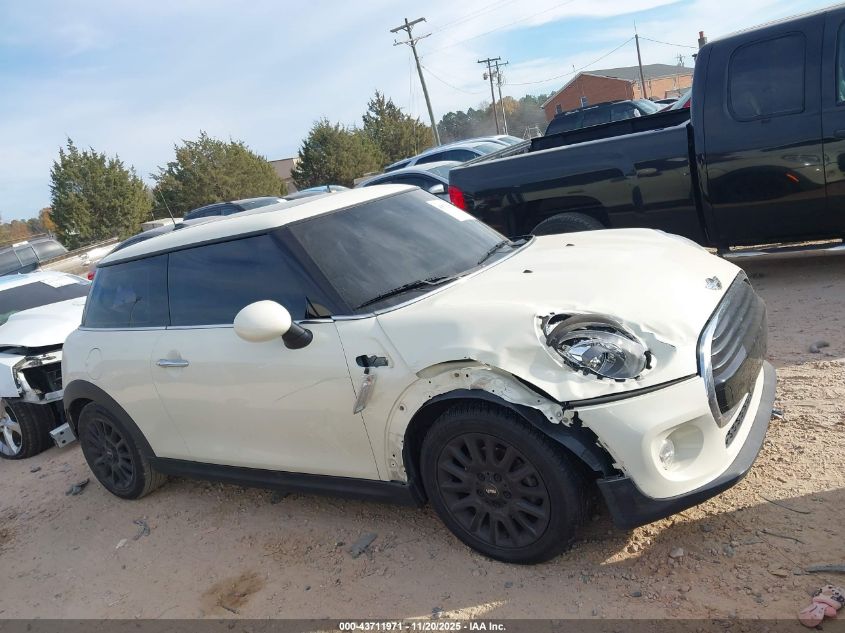 2018 Mini Hardtop Cooper/Oxford Edition VIN: WMWXP5C58J2G62719 Lot: 43711971