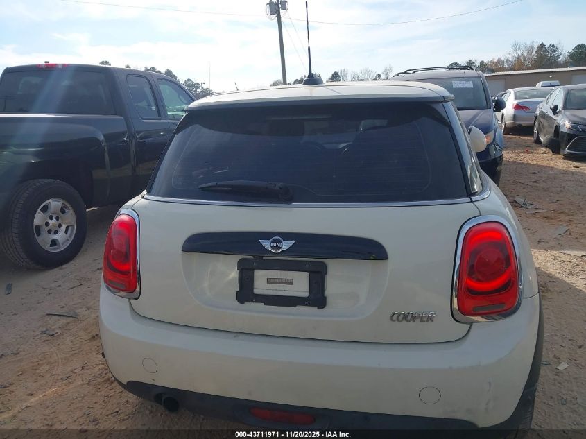 2018 Mini Hardtop Cooper/Oxford Edition VIN: WMWXP5C58J2G62719 Lot: 43711971