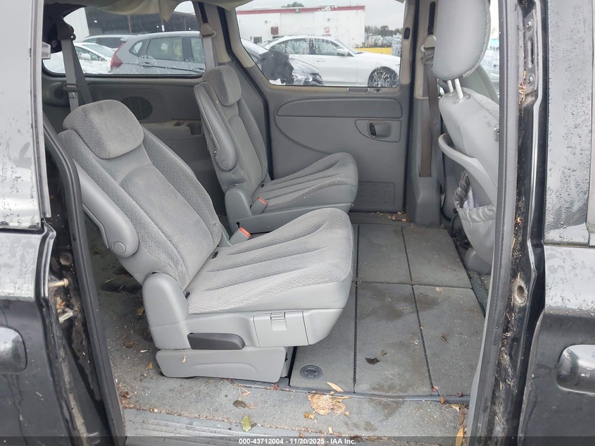 2006 Chrysler Town & Country Lx VIN: 2A4GP44R26R742306 Lot: 43712004