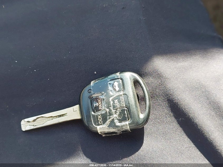 2005 Lexus Es 330 VIN: JTHBA30G055076590 Lot: 43712030